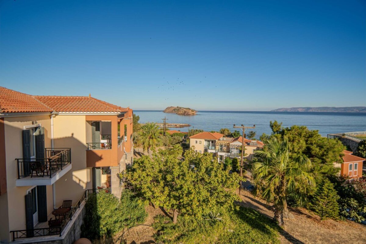 Grčija - lezbos - petra 