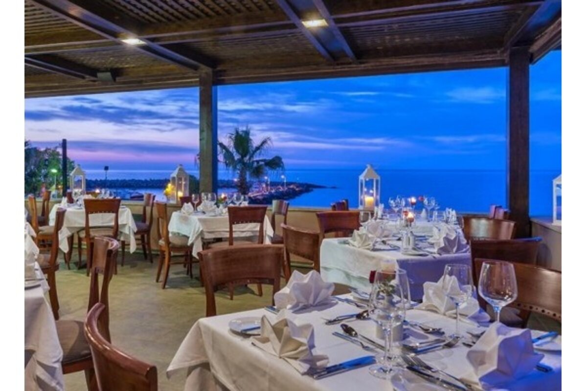 Grčija - kreta - platanias