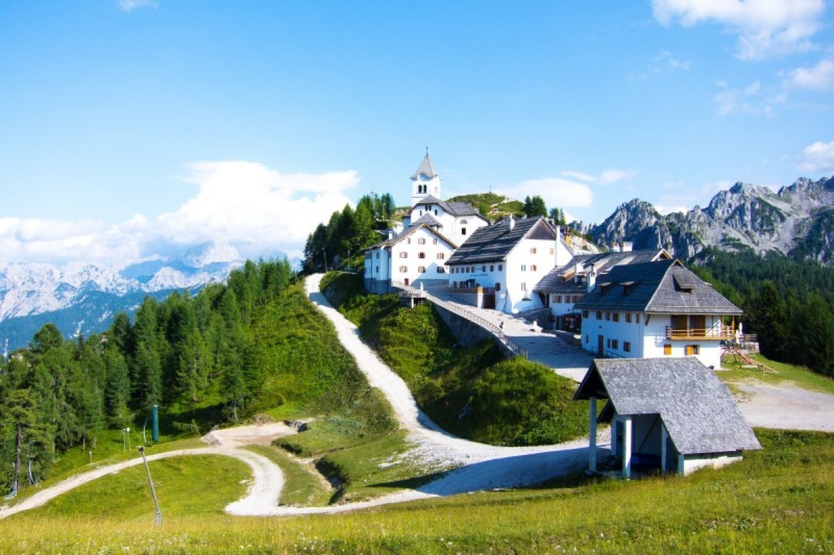 Svete Višarje, Planica in Bled