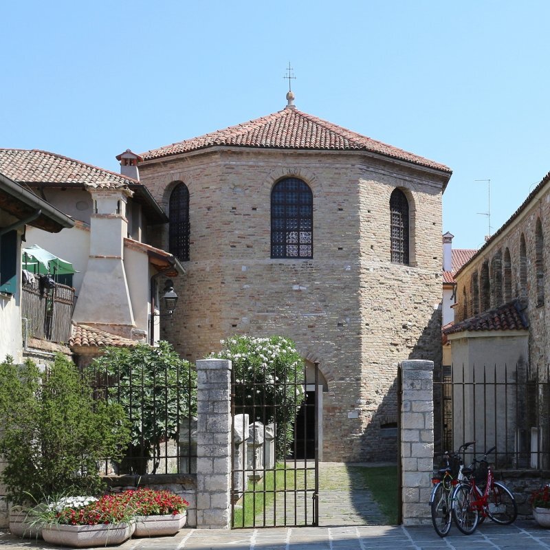 Gradež in otok Barbana