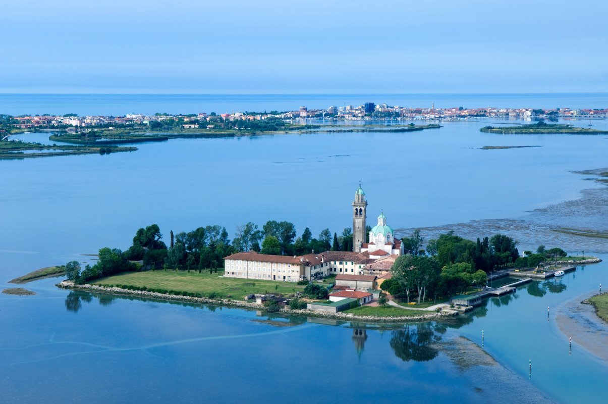 Gradež in otok Barbana