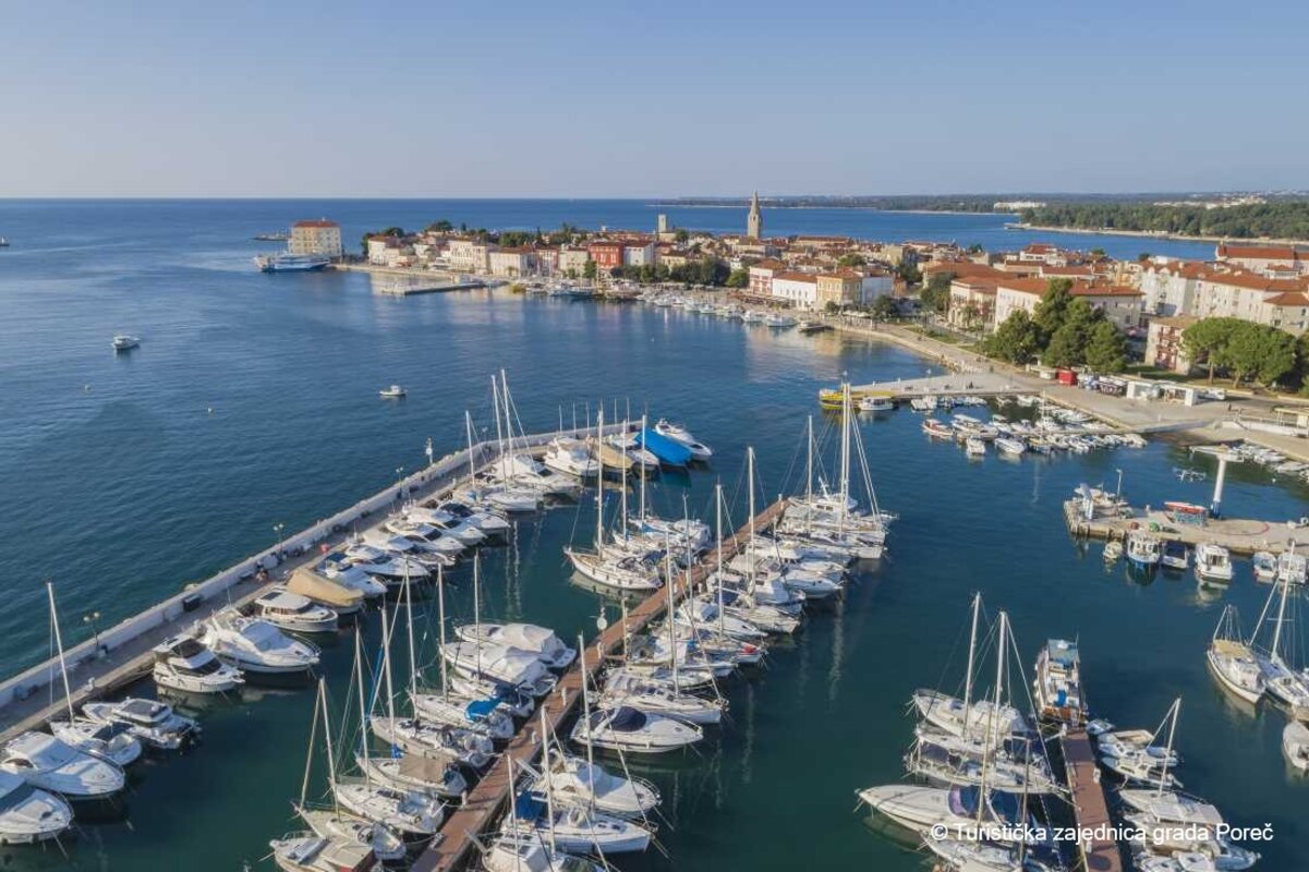 Poreč, jama Baredine in Tractor Story