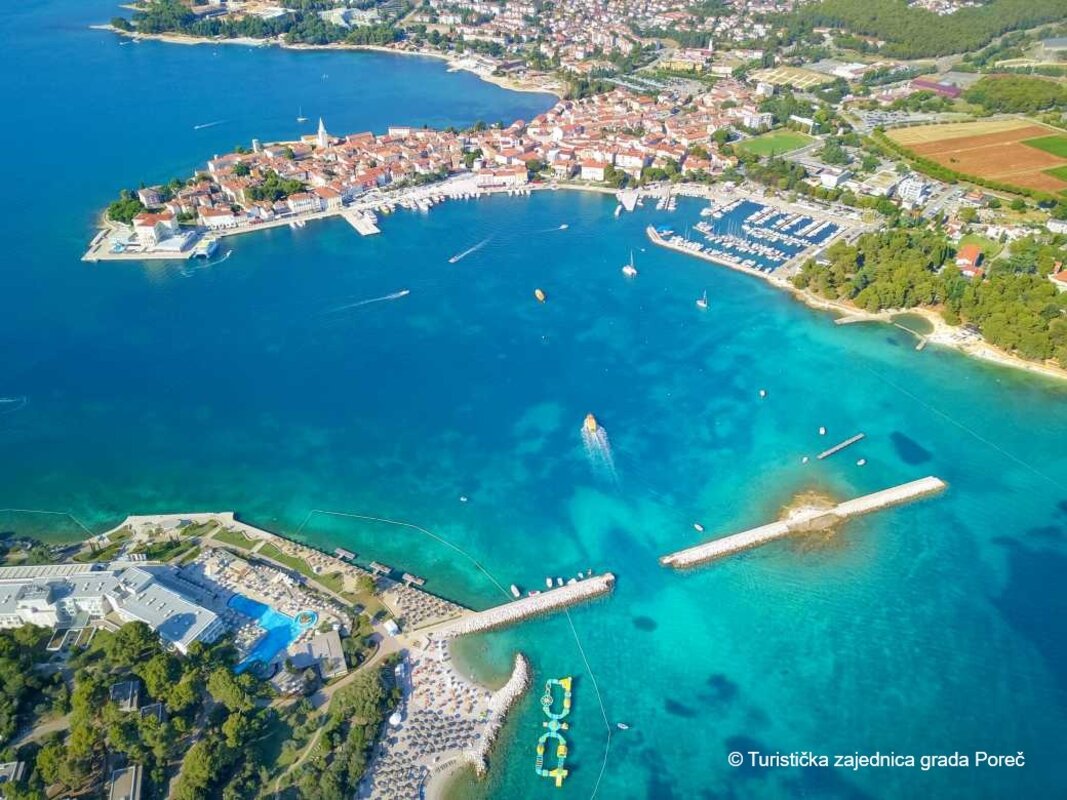 Poreč, jama Baredine in Tractor Story