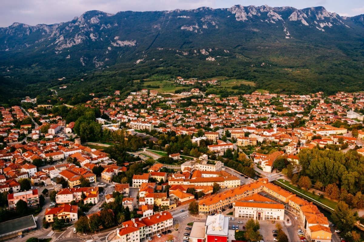 Vinski vlak po Vipavski dolini