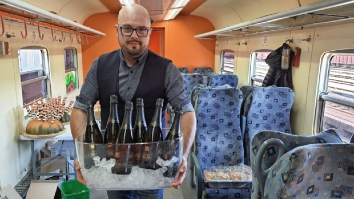 Vinski vlak po Vipavski dolini