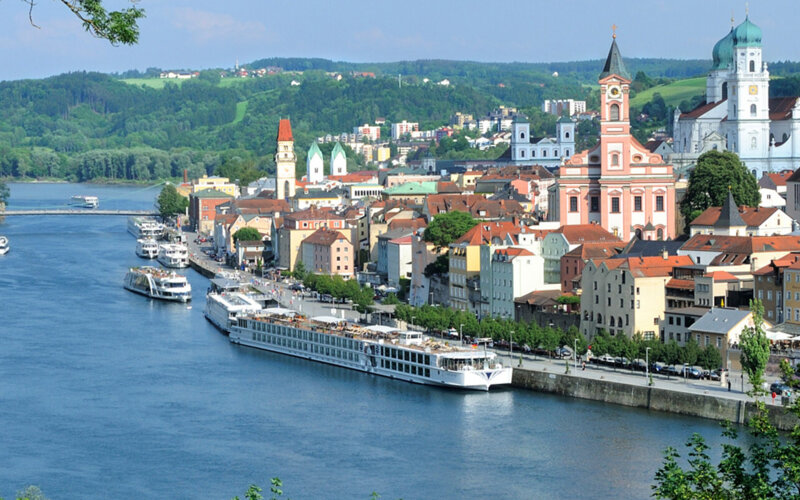 Po lepi modri Donavi (Schärding, Passau, Linz)