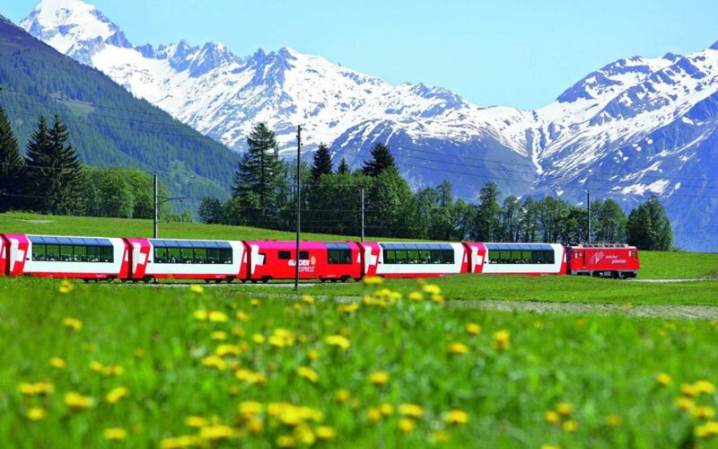 Švicarske alpe in ledeniški vlak