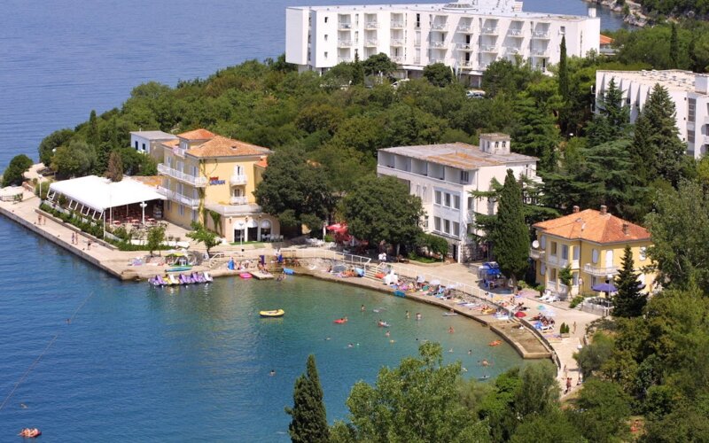 Otok Krk: Omišalj - Kvarner